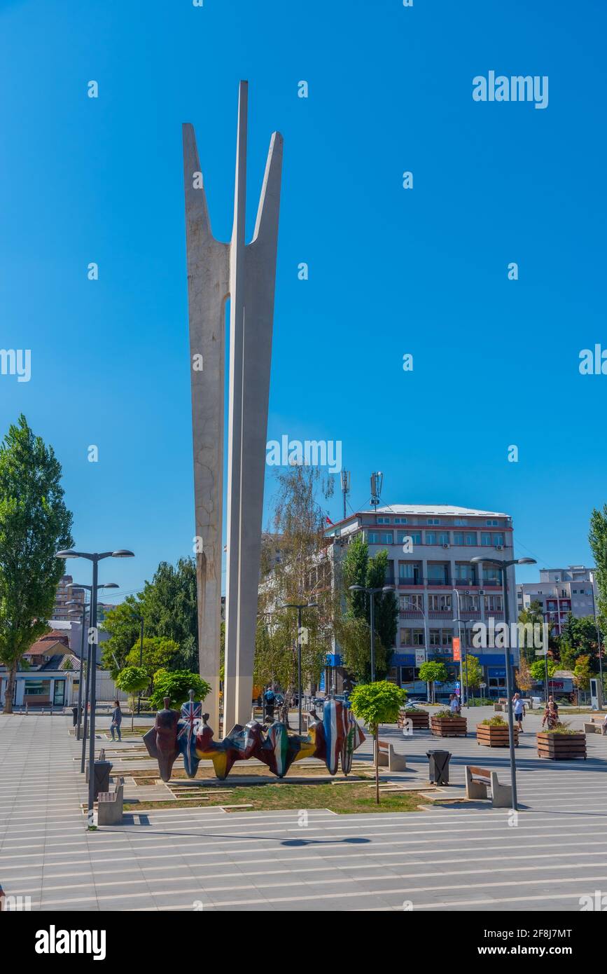 PRISHTINA, KOSOVO, 16. SEPTEMBER 2019: Denkmal der Bruderschaft und Einheit in Prishtina, Kosovo Stockfoto