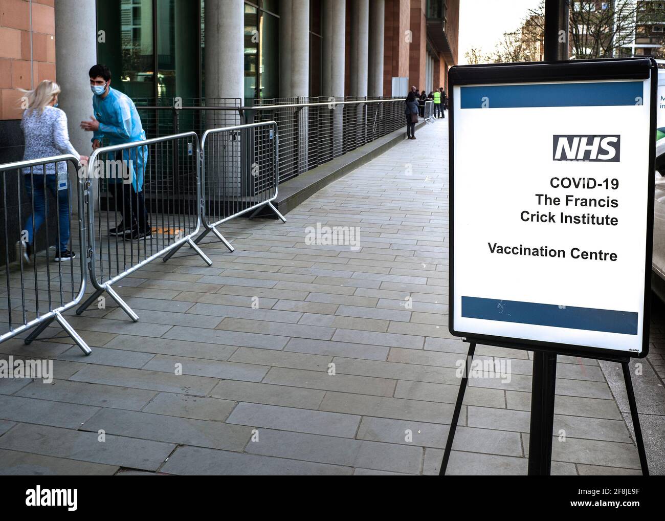 Das Impfzentrum des Francis Crick Institute Stockfoto