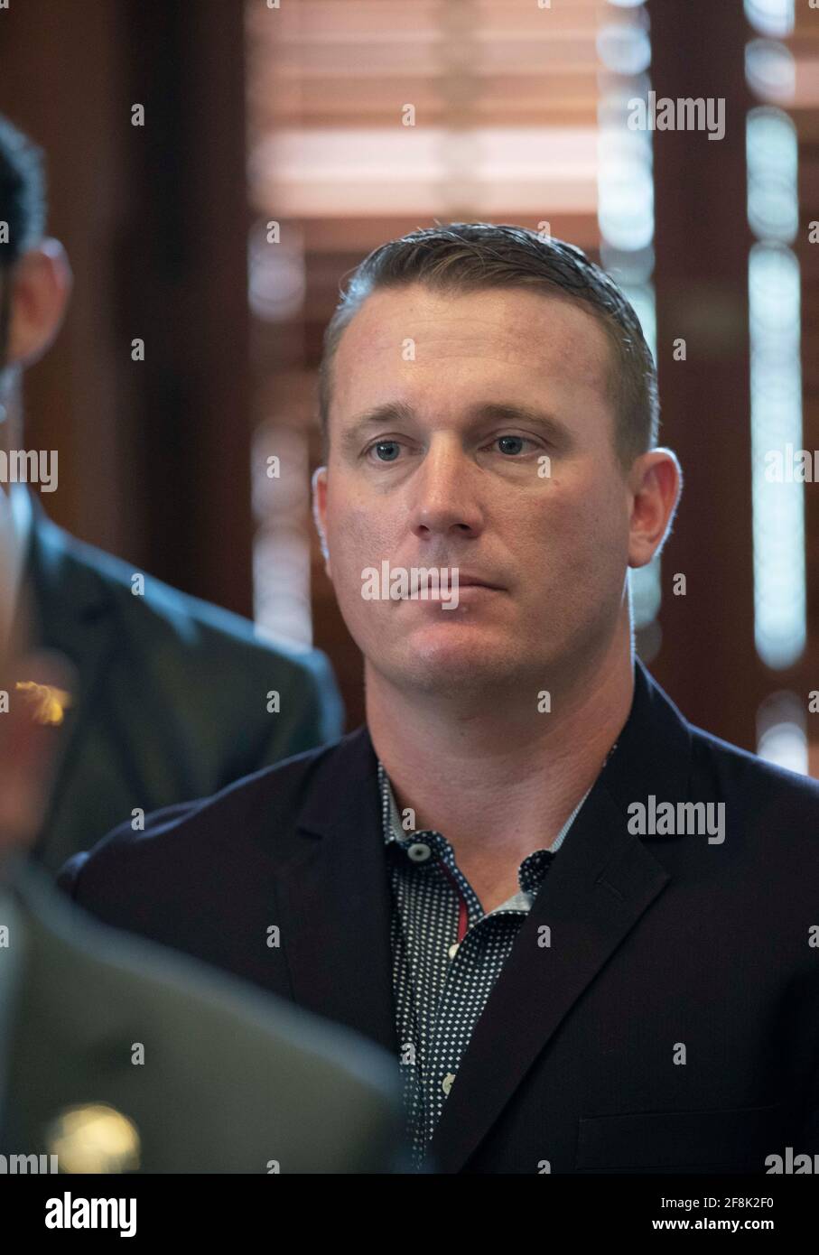 Am 14. April 2021 treffen sich dekorierte Militärveteranen, darunter der Empfänger der US-Marine und der Ehrenmedaille Dakota Meyer, zu einer Presseveranstaltung im Texas Capitol, um auf eine Gesetzgebung zu drängen, die bestimmte psychedelische Medikamente zur therapeutischen Behandlung der posttraumatischen Belastungsstörung (PTSD) von Veteranen genehmigen würde. Kredit: Bob Daemmrich/Alamy Live Nachrichten Stockfoto