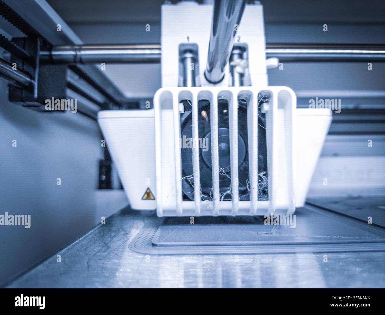3D-Drucker, Drucken mit Kunststoffdraht-Filament in additiver Fertigungstechnik. Stockfoto