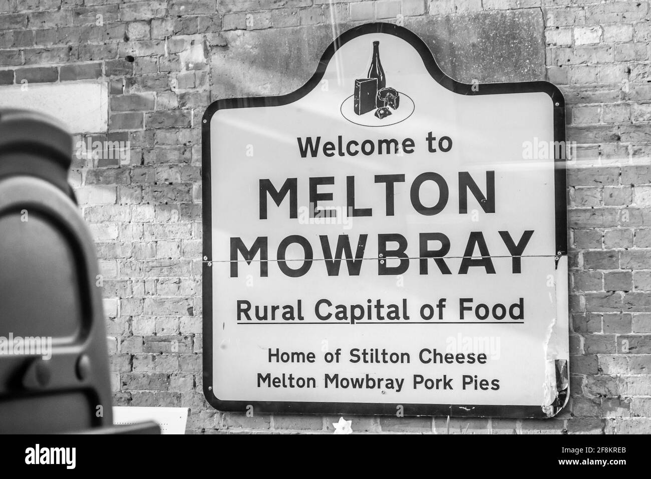 MELTON MOWBRAY, ENGLAND - 3. April 2021: Willkommen bei MELTON MOWBRAY Zeichen Stockfoto