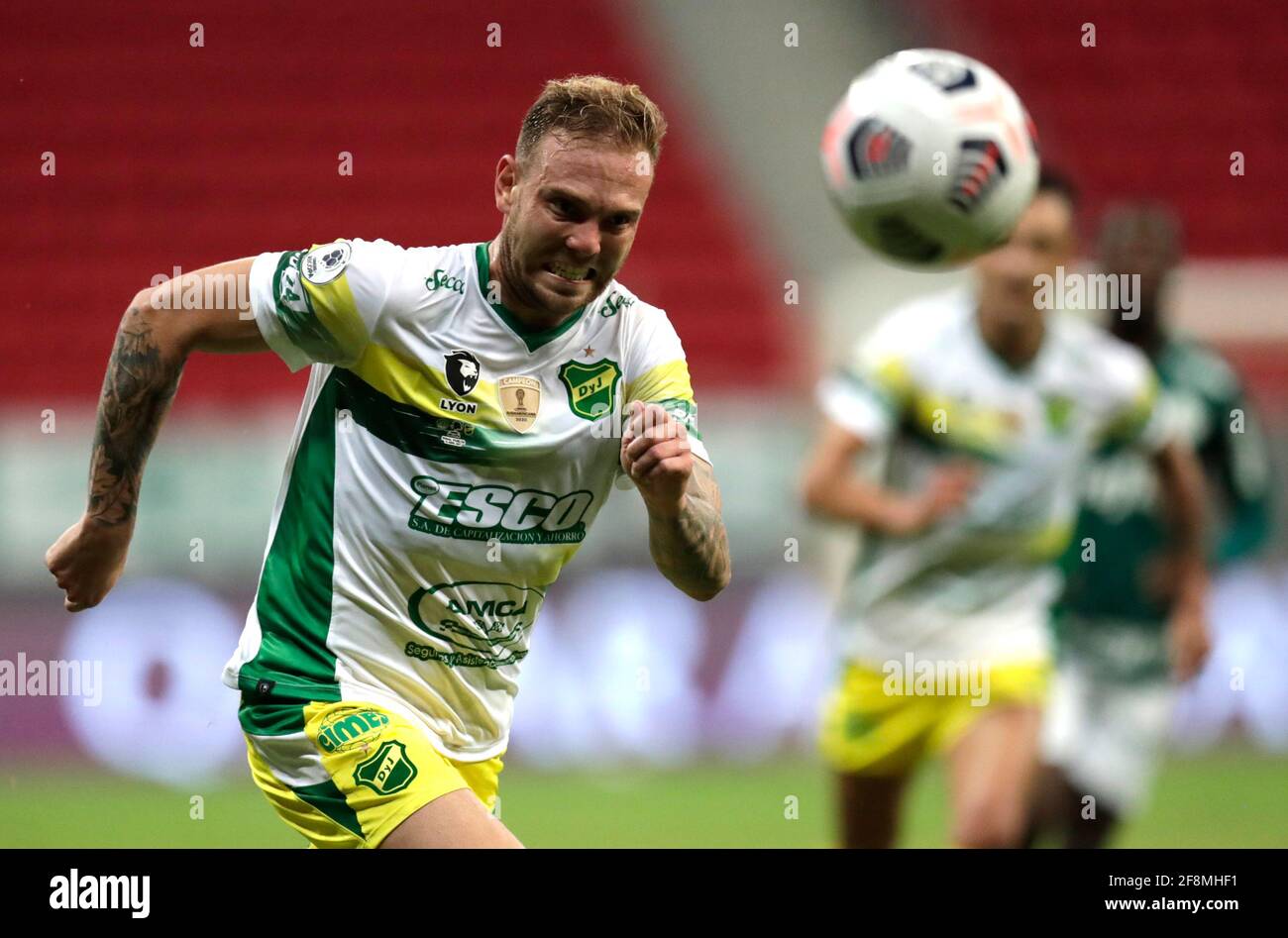 Fussball Recopa Sudamericana Zweite Etappe Palmeiras V Defensa Y Justicia Estadio Mane Garrincha Brasilia Brasilien 14 April 2021 Carlos Rotondi Von Defensa Y Justicia Im Action Pool Via Reuters Ueslei Marcelino Stockfotografie Alamy