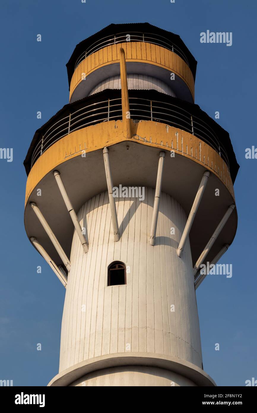 Der Tansen View Tower befindet sich in Shreenagar, von wo aus Sie die landschaftliche Schönheit rund um Tansen, Palpa, bewundern können und ist eines der Top-Reiseziele Stockfoto