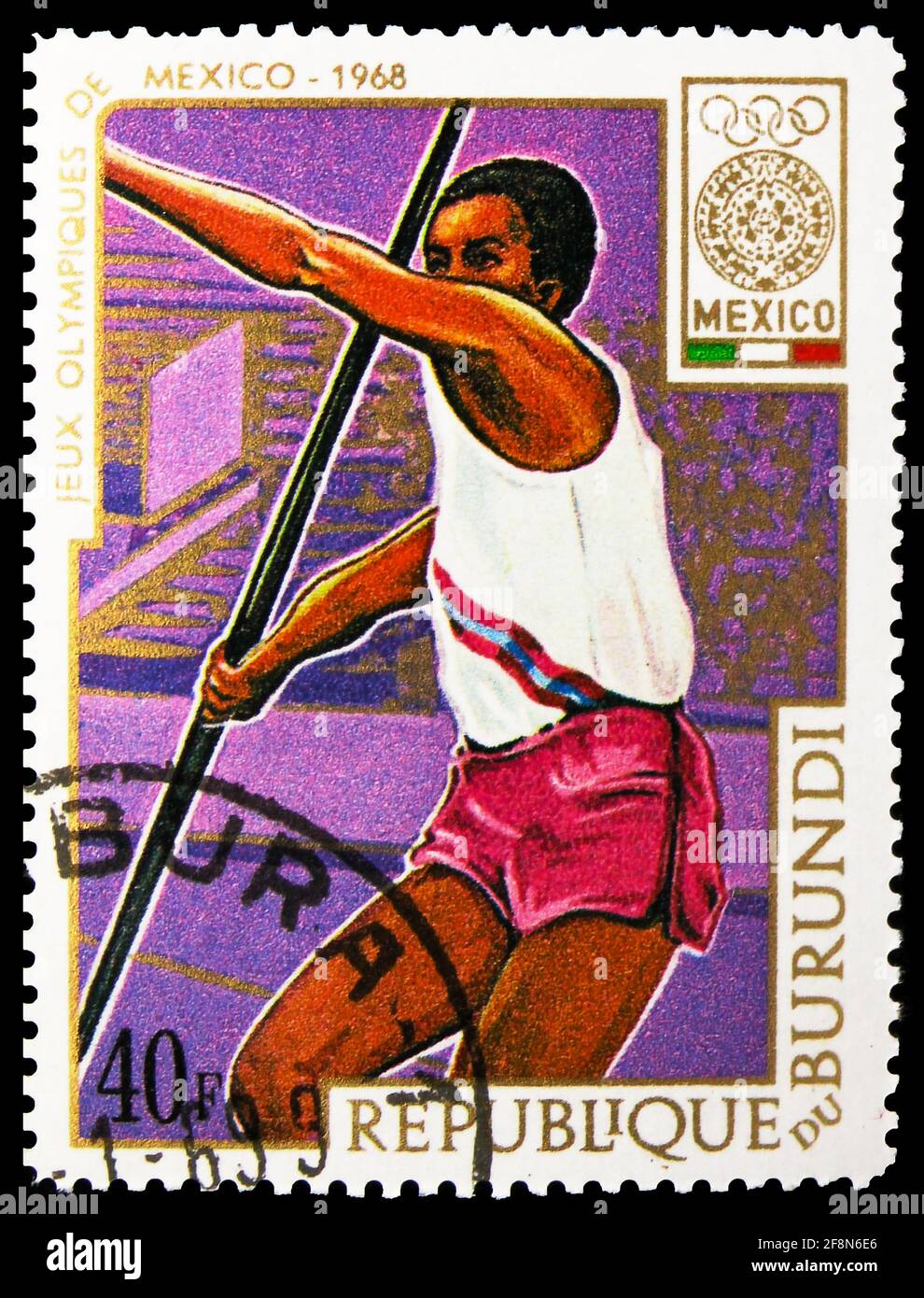 MOSKAU, RUSSLAND - 30. SEPTEMBER 2019: In Burundi gedruckte Briefmarke zeigt Javelin, 40 FBU - Burundischer Franken, Olympische Spiele 1968 - Mexiko Serie, circ Stockfoto