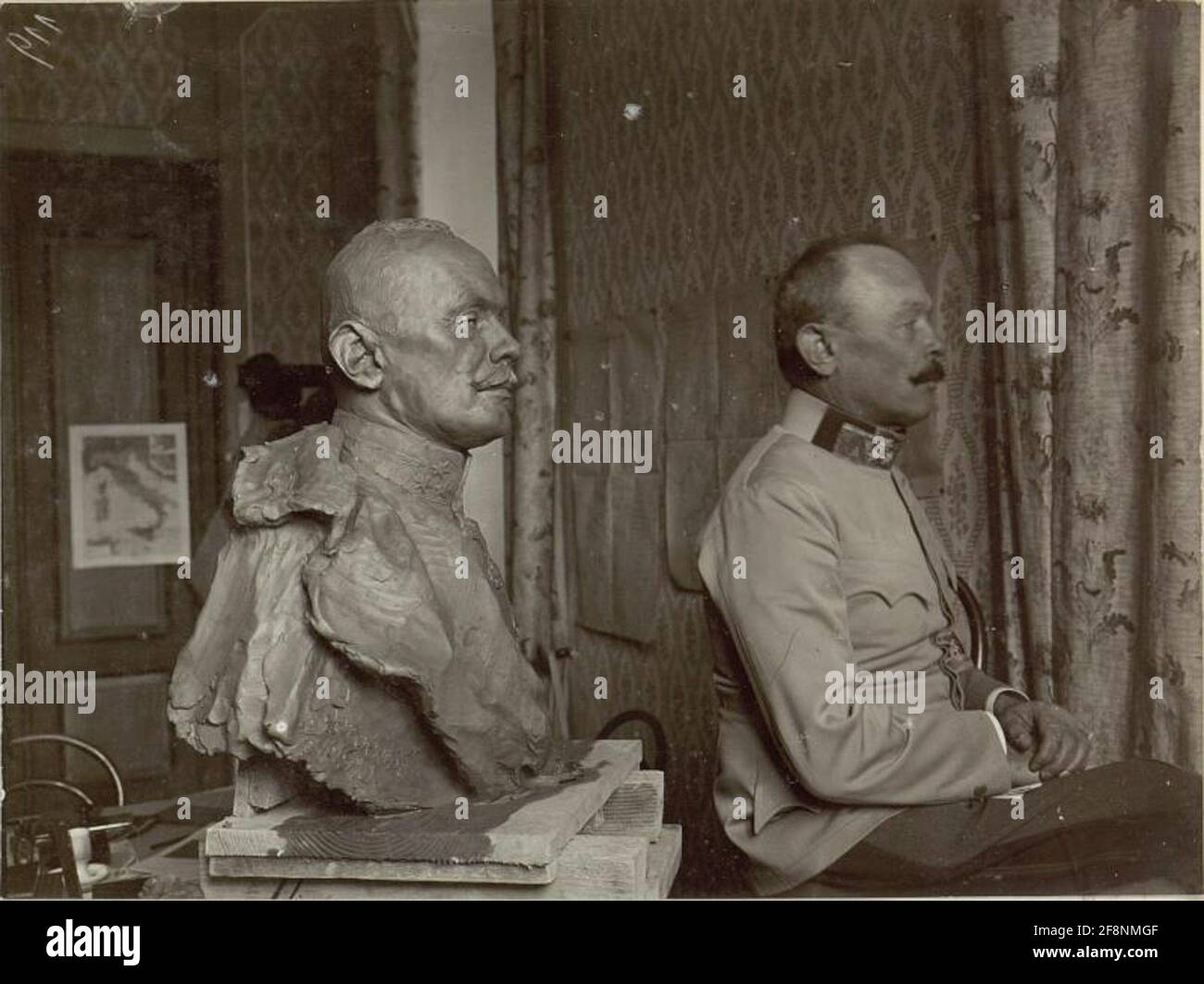 Feldmarschall Svetozar von Boroevic, General der Infanterie, Kommandant der 5. Armee, mit Büstenaufnahme um das Frühjahr 1916 in Postojna (Adelsberg) Slowenien Stockfoto