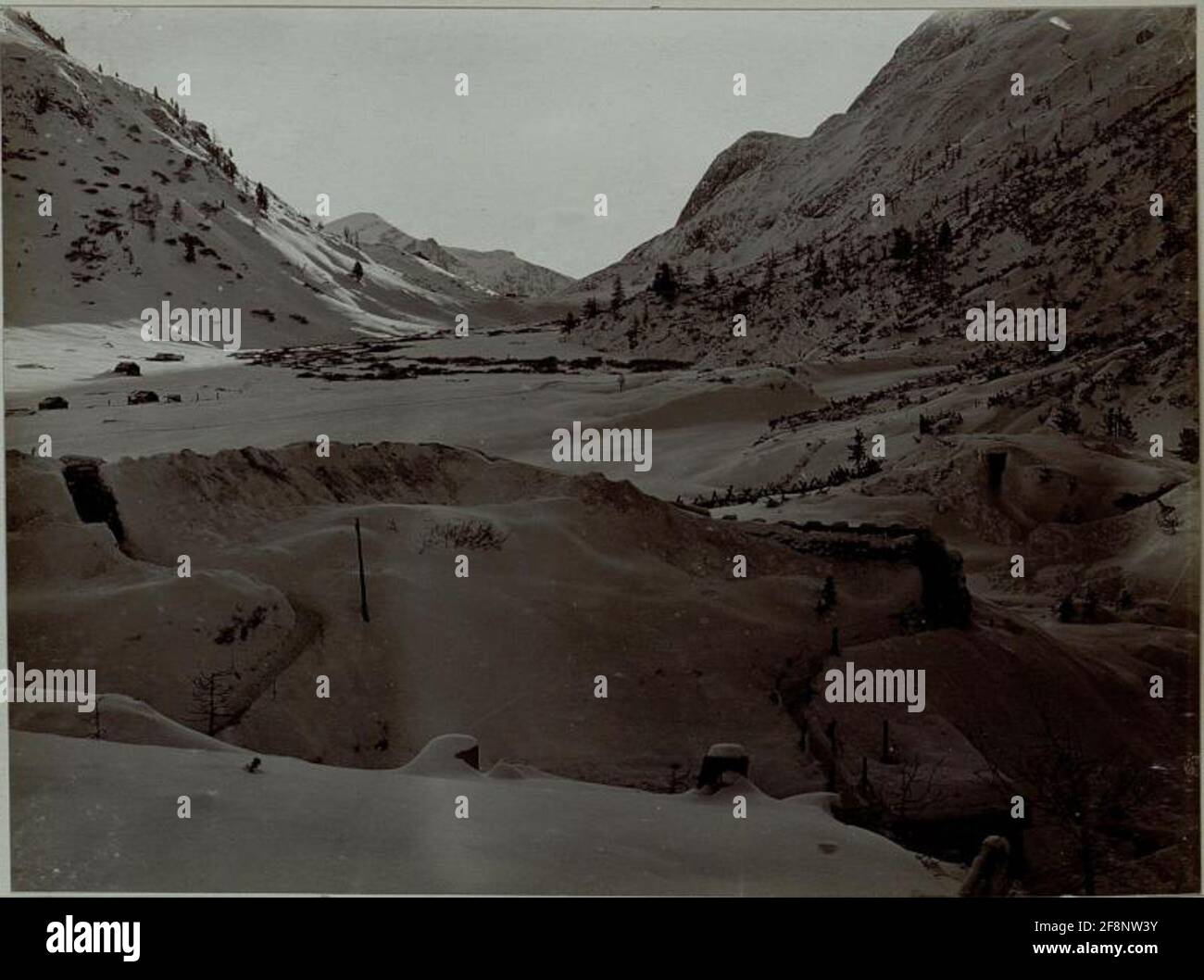 Blick auf Passo di Fedaja, der am 17. November 1915 aus der militärischen Position auf Fedaja übernommen wurde. Stockfoto