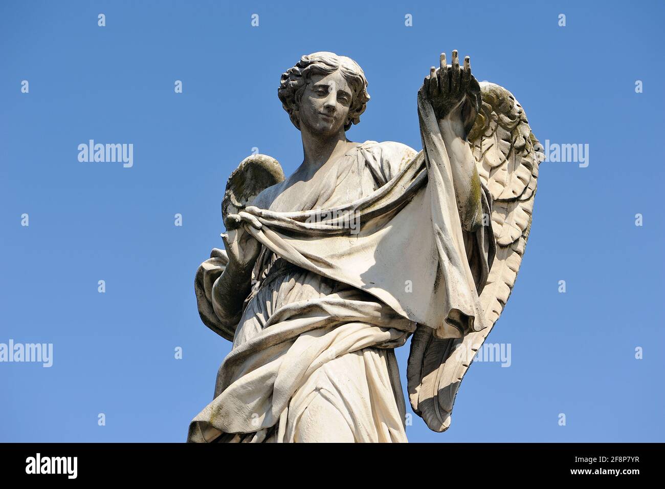 Italien, Rom, Engelsstatue auf der Sant'Angelo-Brücke, Engel mit dem Sudarium Stockfoto