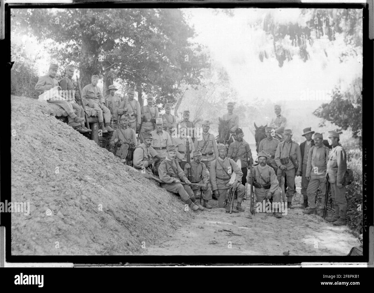 War Mapping - Abteilung. Abteilung für Kriegskartierungen (Abteilung für Kartierung); wahrscheinlich in der Nähe von Rajbrot oder Limanova, Westgalizien; Fotograf: Kriegskartierung 4. Stockfoto