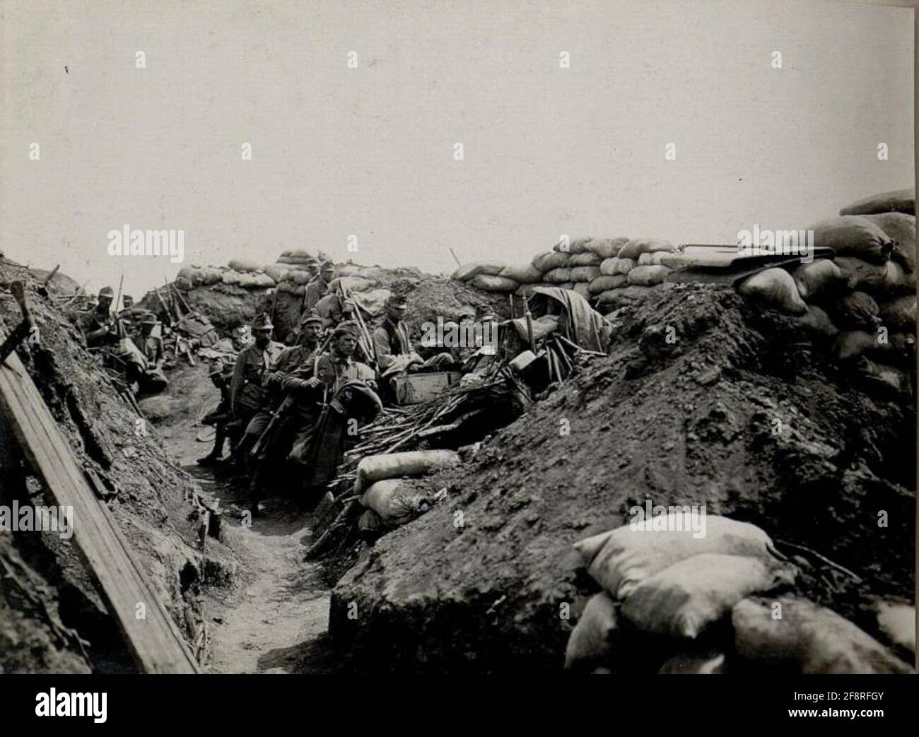 Abschnitt der umgesiedelten Positionen der Fünften Kompanie des Infanterie-Regiments 6 auf der Höhe von Worobijowka am 1. Juli 1916 nach der Genesung. Stockfoto