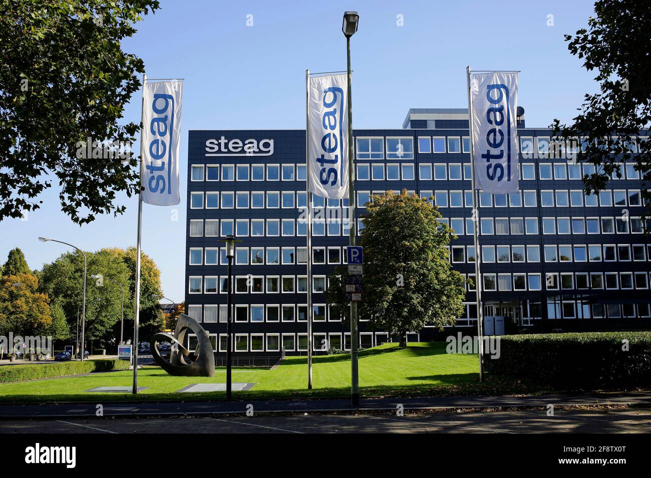 DEU, Deutschland, Essen, 11.10.2012: Firmensitz der Steag in Essen. [(c) Michael Kneffel, Rüttenscheider Str. 36, 45128 Essen, Tel.: 0201-7220144, Ema Stockfoto