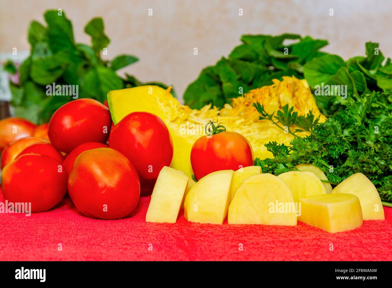 Frisches Gemüse und Obst. Stockfoto