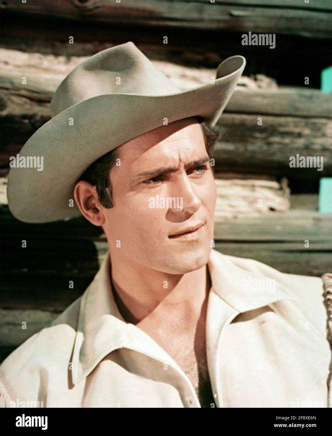 CLINT WALKER (1927-2018) amerikanischer Film- und Fernsehschauspieler als Cheyenne Bodie in der ABC/Warner Bros Western-Serie Cheyenne 1955-1963. Stockfoto