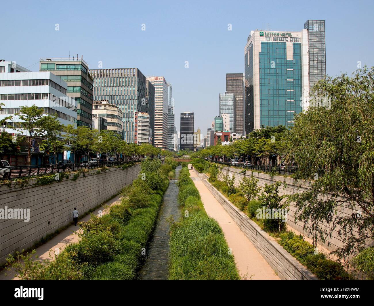 Entlang Cheonggyecheon, ein Projekt zur Stadterneuerung von Grünflächen, Flüssen und Parks. In Seoul, Südkorea. Stockfoto