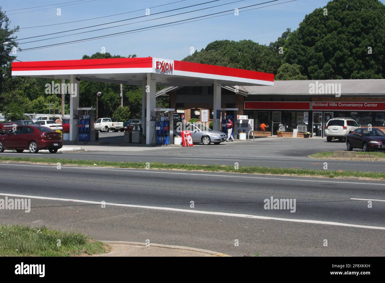 Exxon gas station Fotos und Bildmaterial in hoher Auflösung Alamy