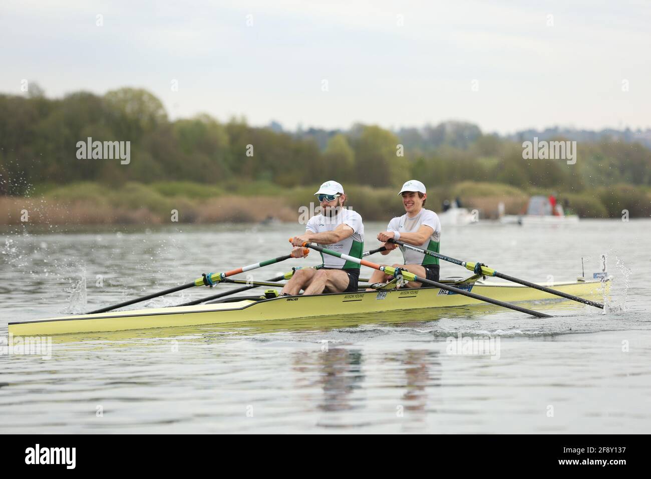 MC CARTHY Fintan Joseph und Paul O'DONOVAN aus Irland treten gegeneinander an Im leichten Männer Doppelzweier Sculls Semifinale A/B 1 auf Tag 2 beim European Rowing C Stockfoto