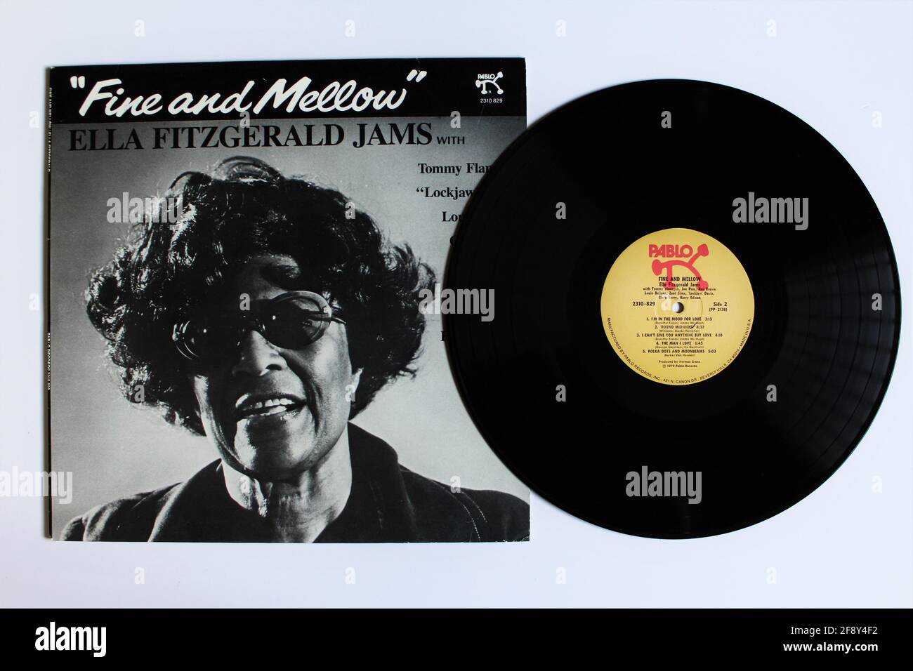 Swing-, Jazz- und Blueskünstlerin Ella Fitzgerald Musikalbum auf Vinyl-LP-Schallplatte. Mit dem Titel: Fine and Mellow Stockfoto