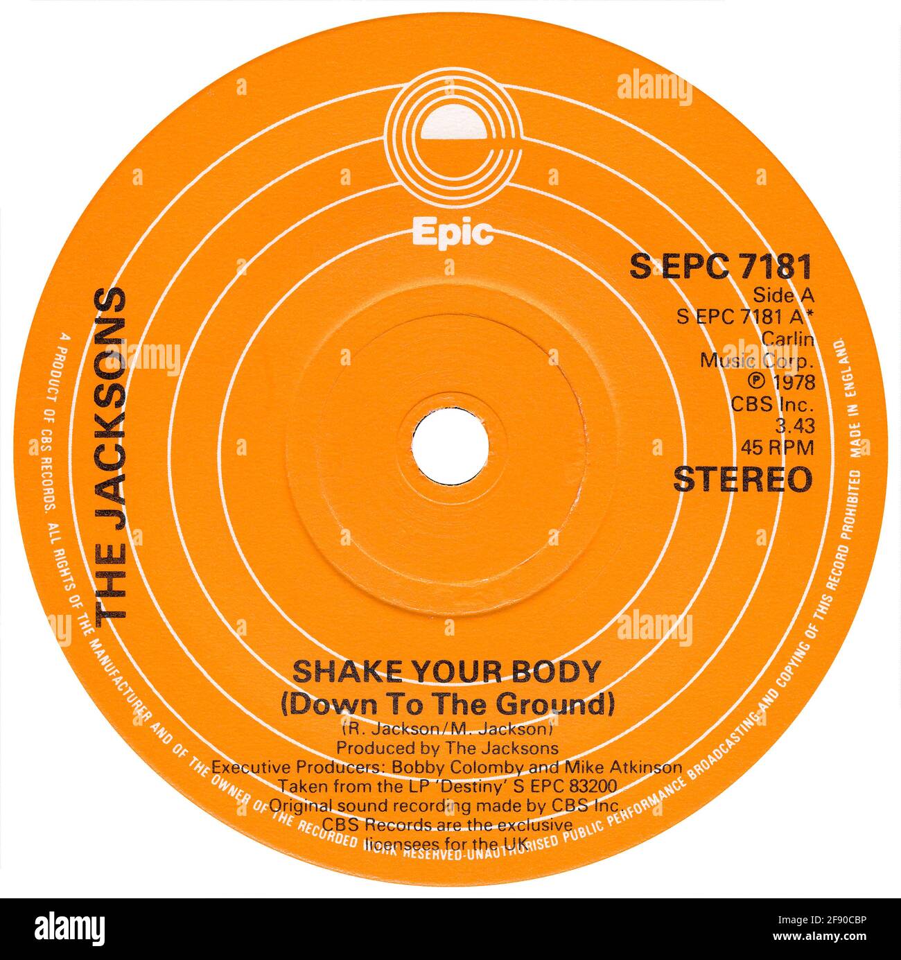 UK 45 rpm 7' Single von Shake Your Body (Down to the Ground) von The Jacksons auf dem Epic Label von 1979. Geschrieben von Randy und Michael Jackson und produziert von den Jacksons. Stockfoto
