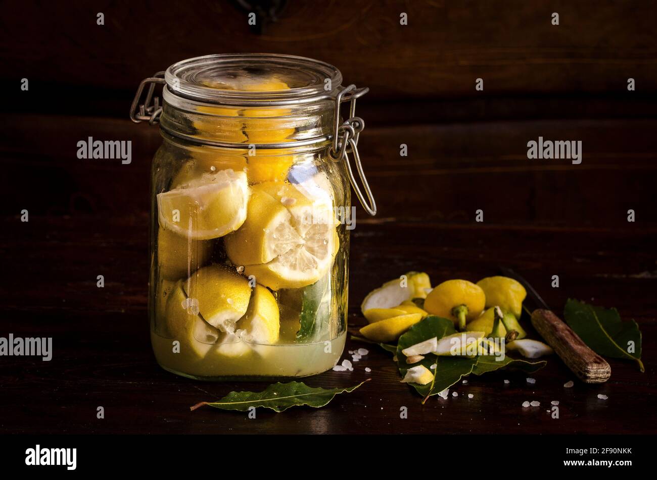 Eingelegte zitronen -Fotos und -Bildmaterial in hoher Auflösung – Alamy