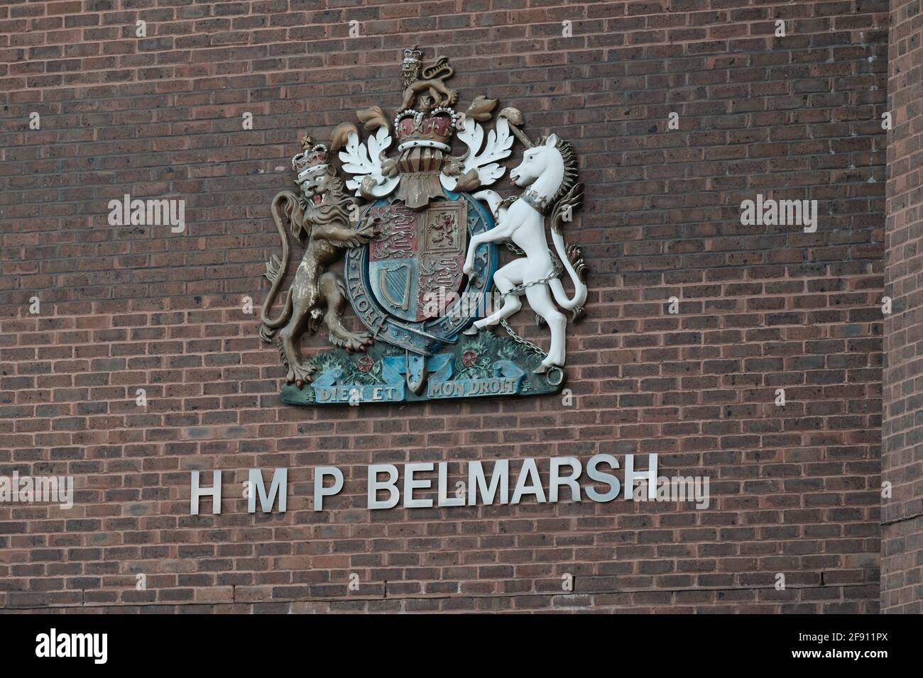 HMP Belmarsh, ist ein Hochsicherheitsgefängnis für Männer im Südosten Londons. Julian Assange ist ein hochrangiger Häftling im Gefängnis. Stockfoto