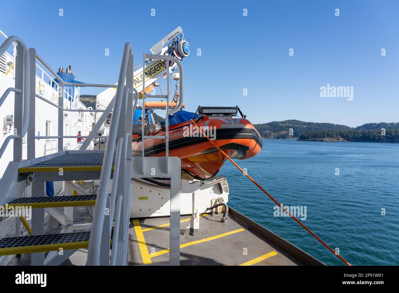 BC Ferries, das Rettungsboot auf dem Fährendeck. Stockfoto