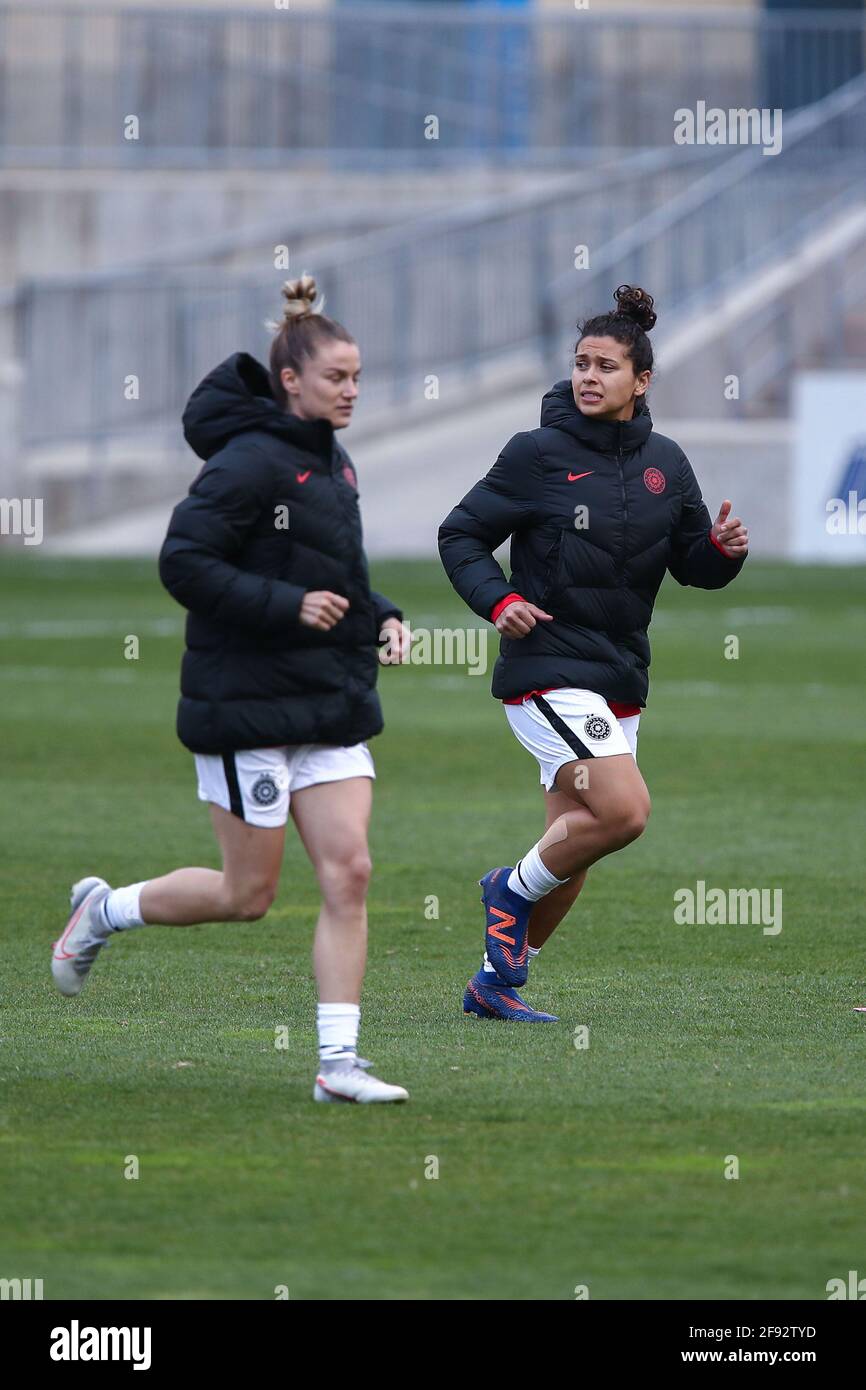 Portland Thorns FC Mittelfeldspielerin Angela Salem (36) vor einem NWSL-Spiel im Seat Geek Stadium am Donnerstag, April. 15, 2021, in Bridgeview, Illinois. Portland besiegte Chicago 1-0 (Melissa Tamez/Image of Sport) Stockfoto