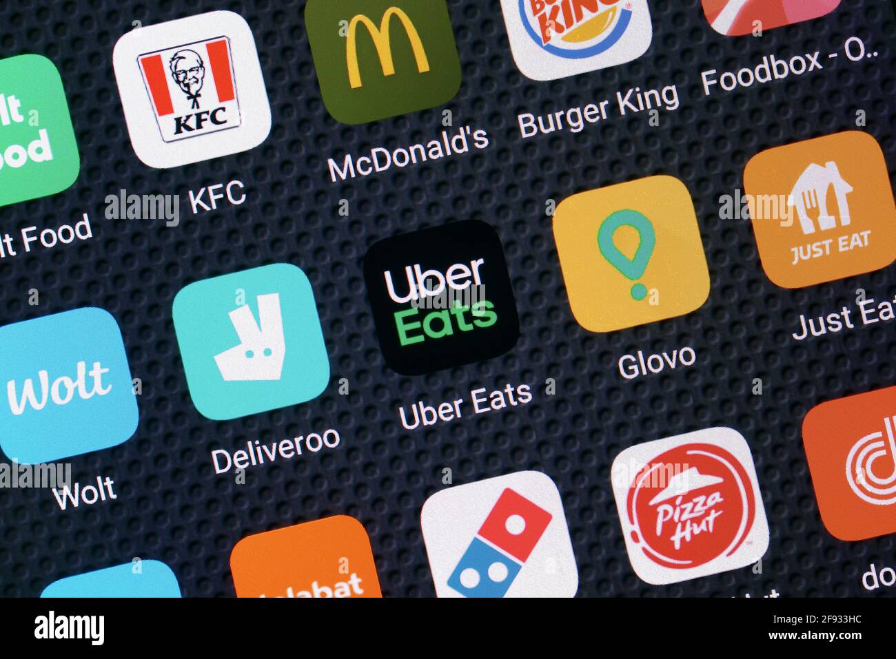 Apps zur Lebensmittelzustellung und zum Mitnehmen auf dem Smartphone, Nahaufnahme Stockfoto