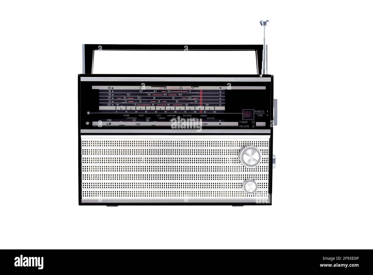 Prag, CZ - 17. Januar 2021: Retro AM FM Radio Receiver vintage Alte SELTENE hergestellt in der Sowjetunion. Antik verwendet Radio isoliert. Illustratives Editorial Stockfoto