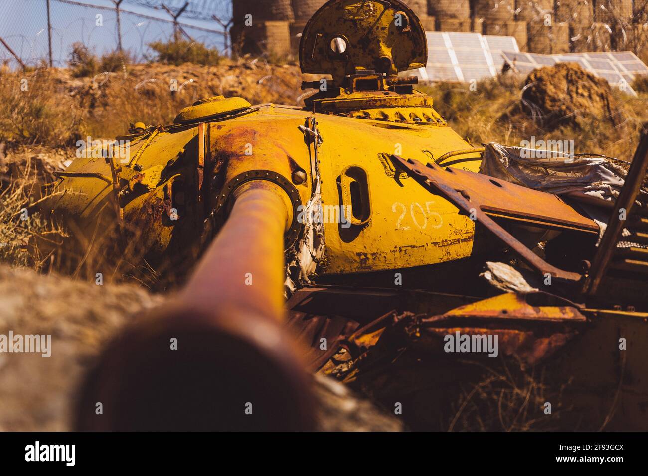 Sowjetischer Panzer in der Provinz Kabul, Afghanistan, zerstört 2021 Stockfoto
