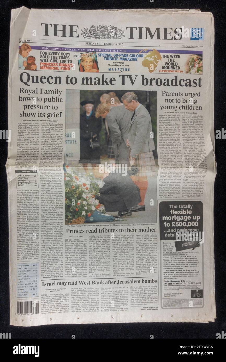 Titelseite der Zeitung The Times nach dem Tod von Diana, Prinzessin von Wales (Zeitung vom Freitag, 5. September 1997). Stockfoto