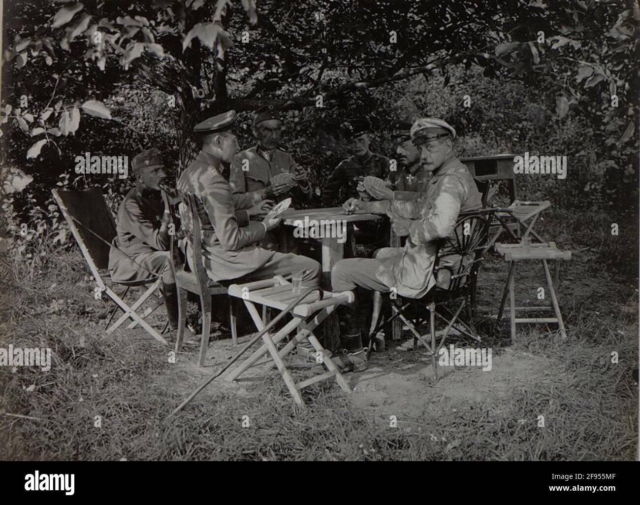 Whistpartie deutsche Offiziere der BUGARMEE, Zweiter von Links General Roderich von Schöler, Kommandant der Deutschen 20. Infanterie-Division. Stockfoto