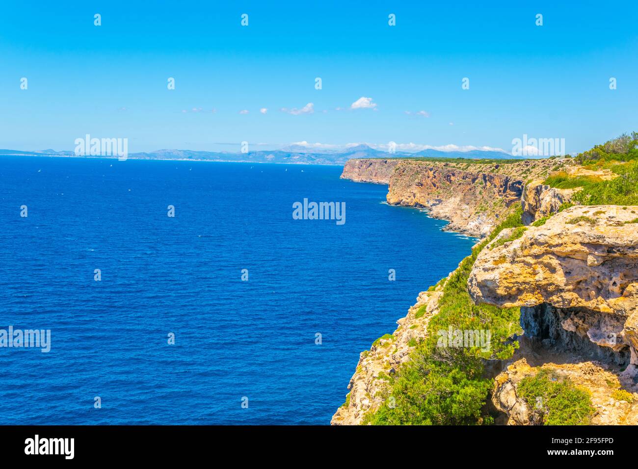 Zerklüftete Küste Mallorcas am Cap Blanc Stockfoto