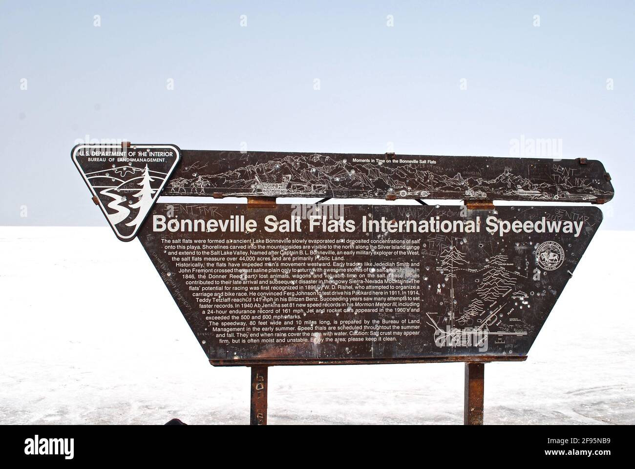 Schild für die Bonneville Salt Flats, eine dicht gepackte Salzpfanne in Utah. Bureau of Land Management öffentliches Land bekannt für Land Geschwindigkeitsrekorde. Stockfoto