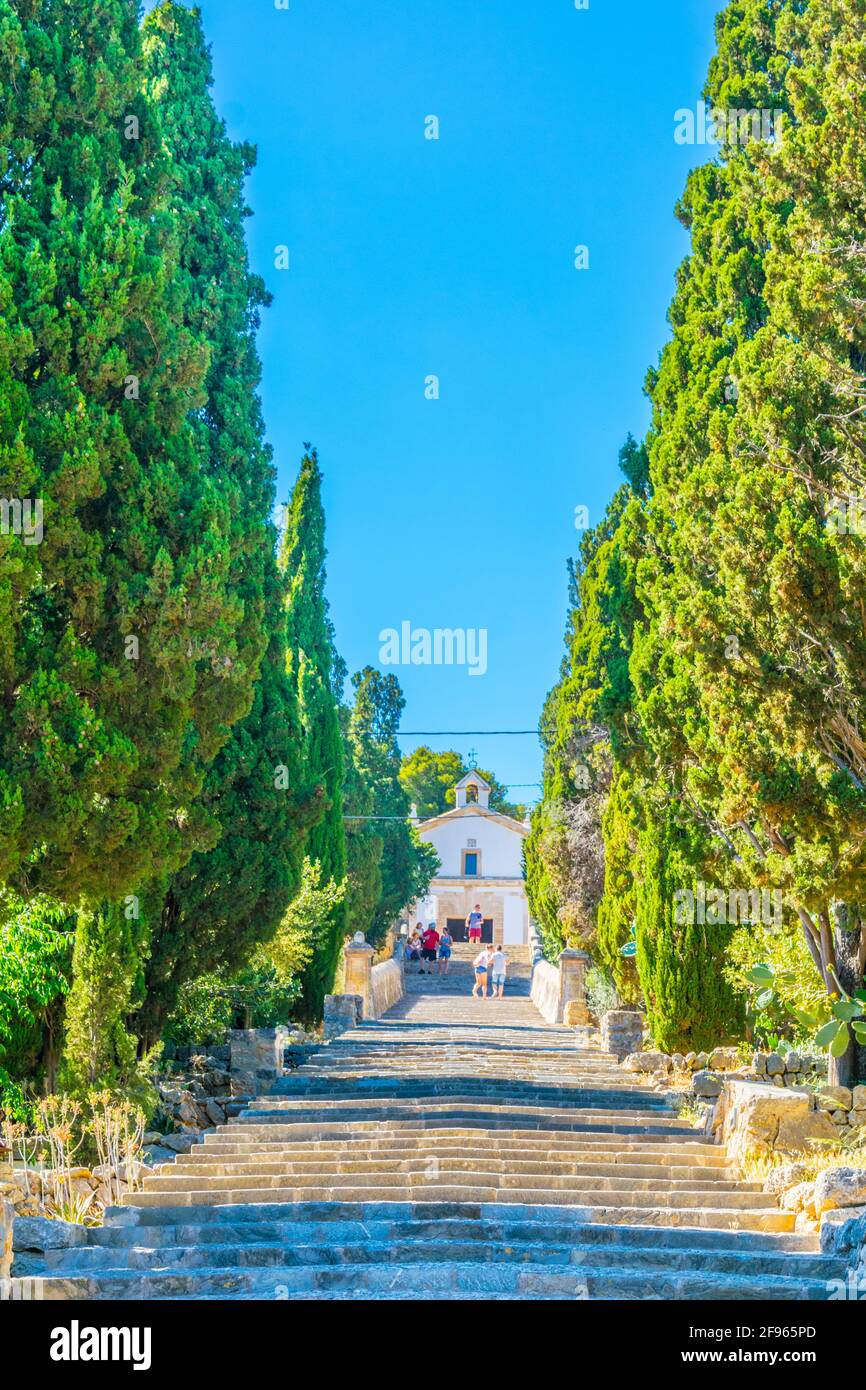 Die Treppe Carrer del Calvari führt über 365 Stufen zur Kapelle El