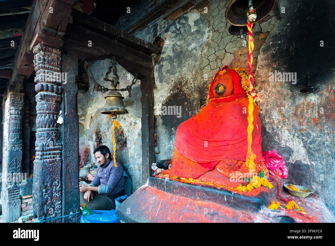 Durbar Square, Hanuman Statue im Trailokya Mohan Tempel Stockfoto