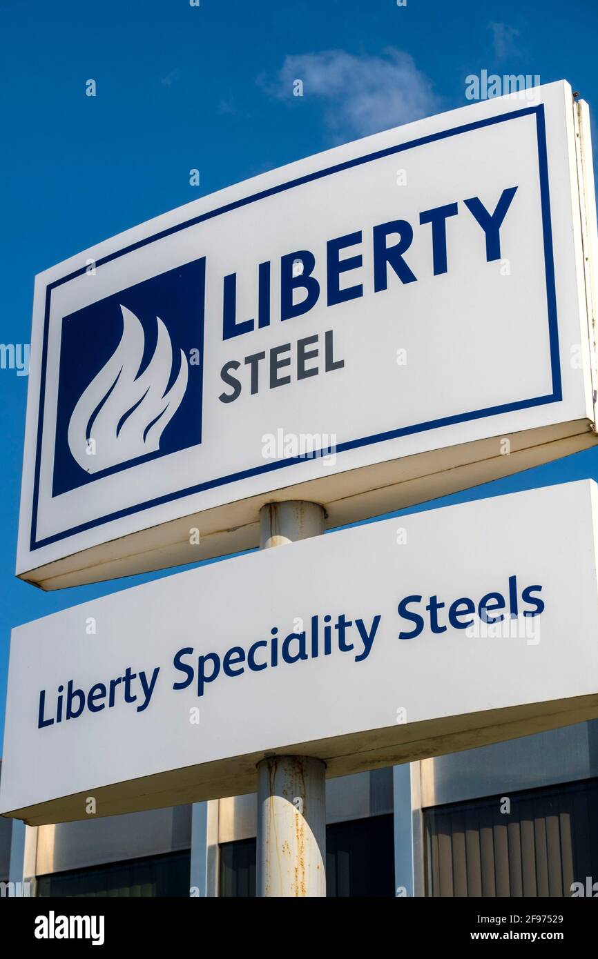 Sheffield, Großbritannien, 16. April 2021. Das Stocksbridge-Werk von Liberty Steel, das vom britischen Indianer Sanjeev Gupta betrieben wird. Die Zukunft des Werks bleibt nach dem Zusammenbruch des Hauptfinanziers Greensill Capital, Liberty Steel Works, am Freitag, dem 16. April 2021, in Stocksbridge bei Sheffield, nördlich von England, ungewiss. Stockfoto