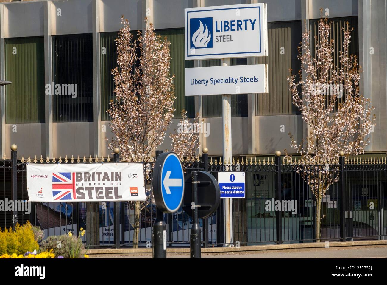 Sheffield, Großbritannien, 16. April 2021. Das Stocksbridge-Werk von Liberty Steel, das vom britischen Indianer Sanjeev Gupta betrieben wird. Die Zukunft des Werks bleibt nach dem Zusammenbruch des Hauptfinanziers Greensill Capital, Liberty Steel Works, am Freitag, dem 16. April 2021, in Stocksbridge bei Sheffield, nördlich von England, ungewiss. Stockfoto