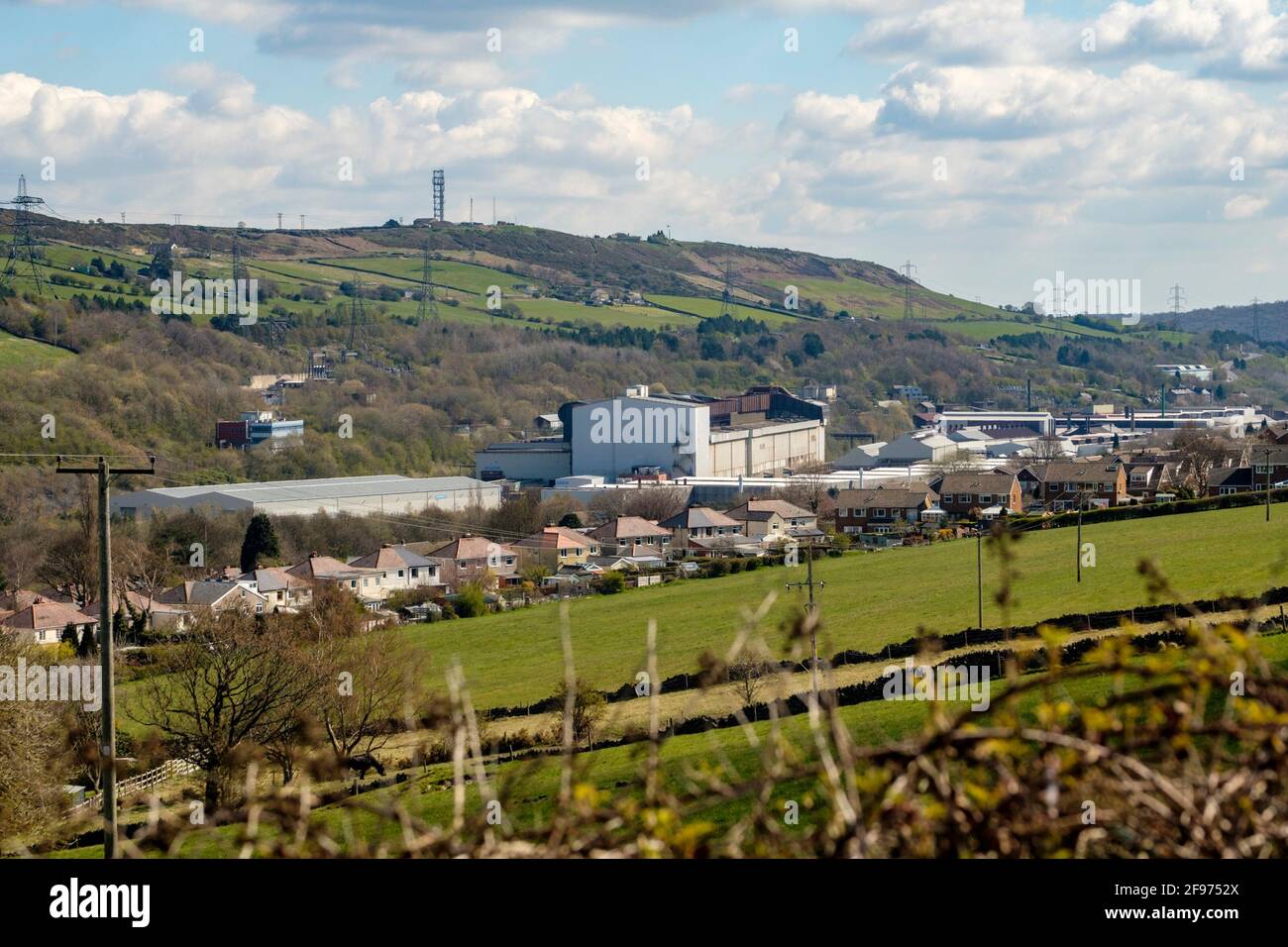 Sheffield, Großbritannien, 16. April 2021. Das Stocksbridge-Werk von Liberty Steel, das vom britischen Indianer Sanjeev Gupta betrieben wird. Die Zukunft des Werks bleibt nach dem Zusammenbruch des Hauptfinanziers Greensill Capital, Liberty Steel Works, am Freitag, dem 16. April 2021, in Stocksbridge bei Sheffield, nördlich von England, ungewiss. Stockfoto