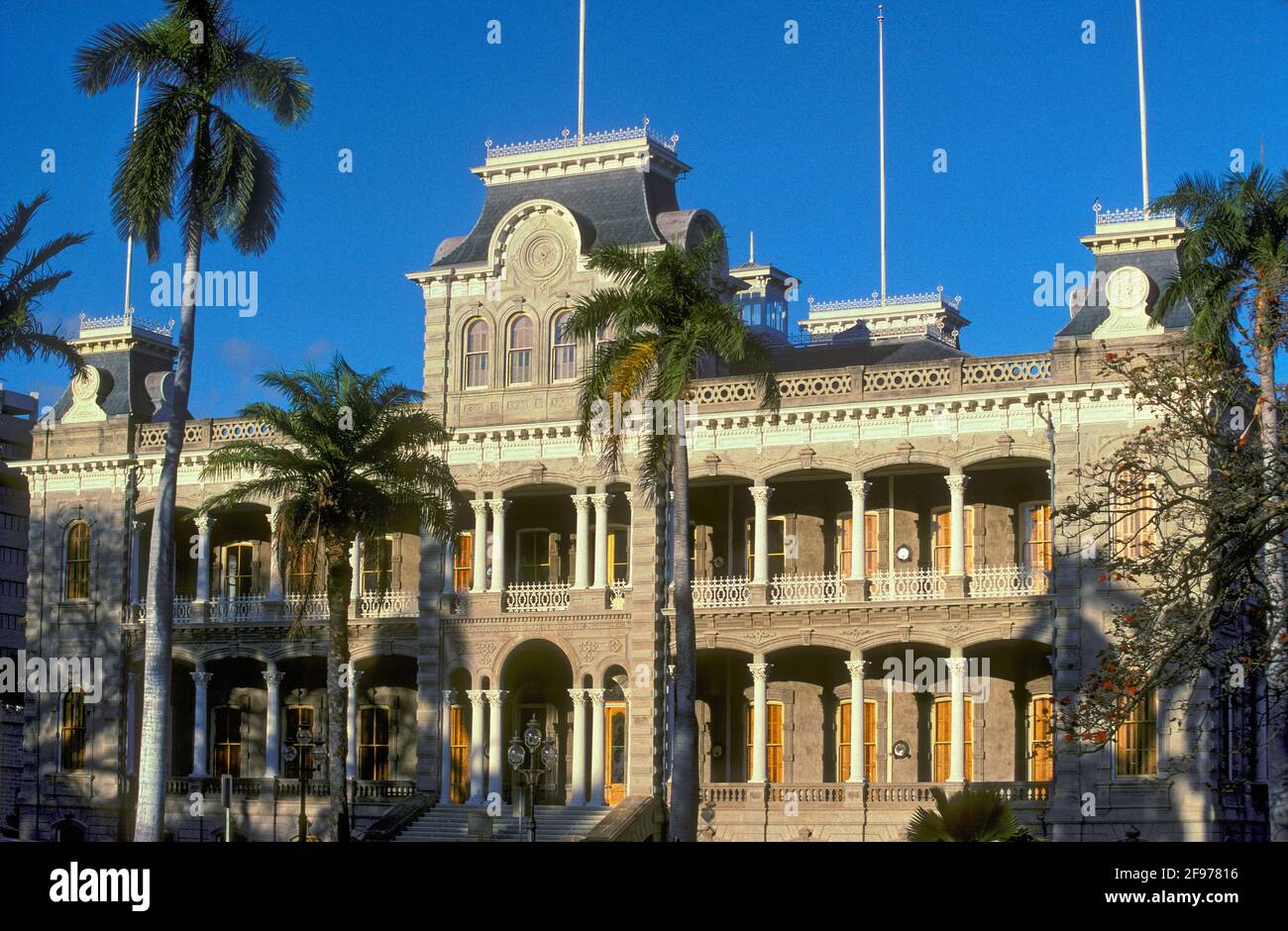 Iolani Palace, der einzige königliche Palast in den USA; historische Innenstadt, Honolulu, Oahu, Hawaii. Stockfoto