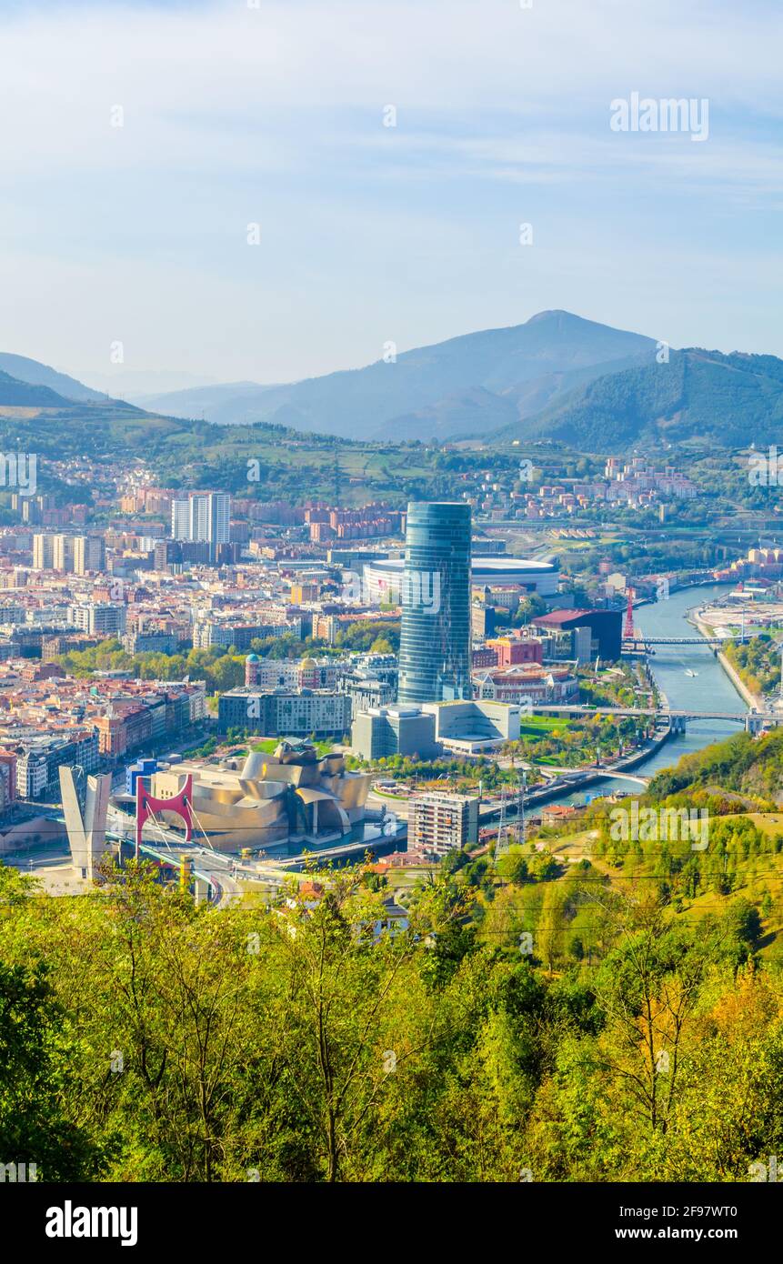 Luftaufnahme von Bilbao vom Artxanda Hügel, Spanien Stockfoto