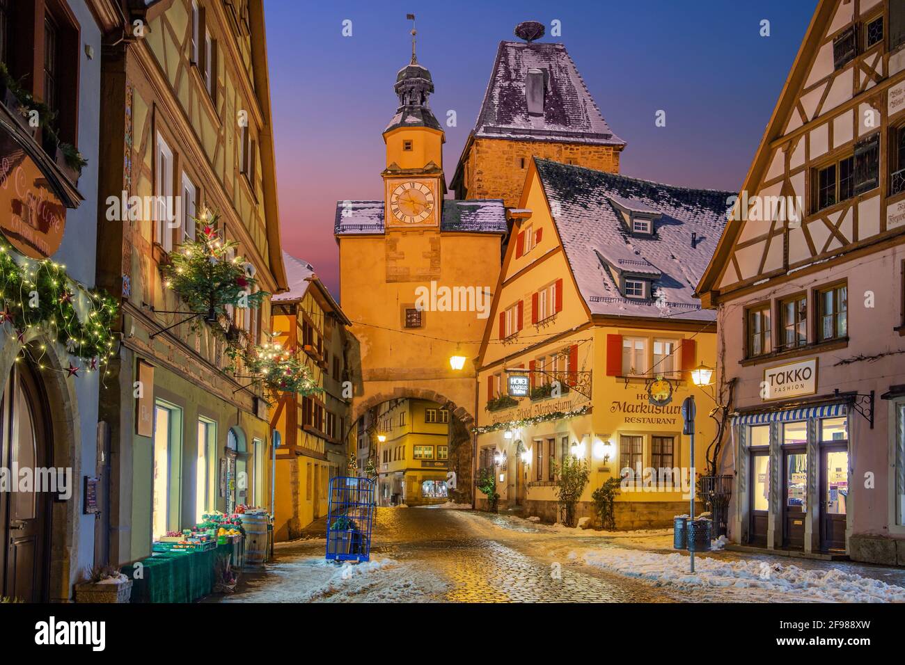 Röderbögen und Markusturm in der Altstadt, Rothenburg ob der Tauber, Taubertal, romantische Straße, Mittelfranken, Franken, Bayern, Deutschland Stockfoto