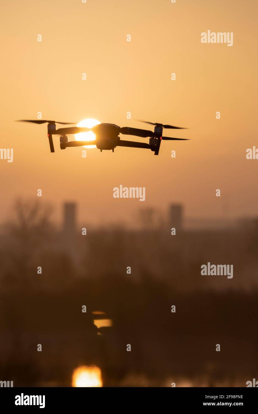 Sonnenaufgang mit Drohne Stockfoto