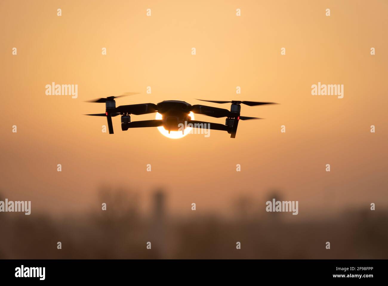 Sonnenaufgang mit Drohne Stockfoto