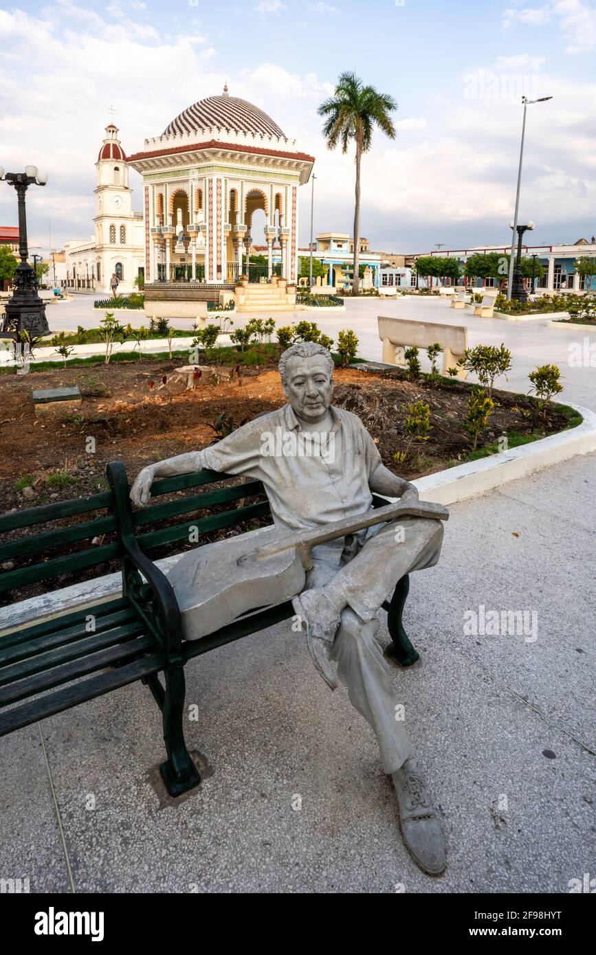 Statue eines Gitarristen im Parque Cespedes, Manzanillo, Granma, Kuba Stockfoto