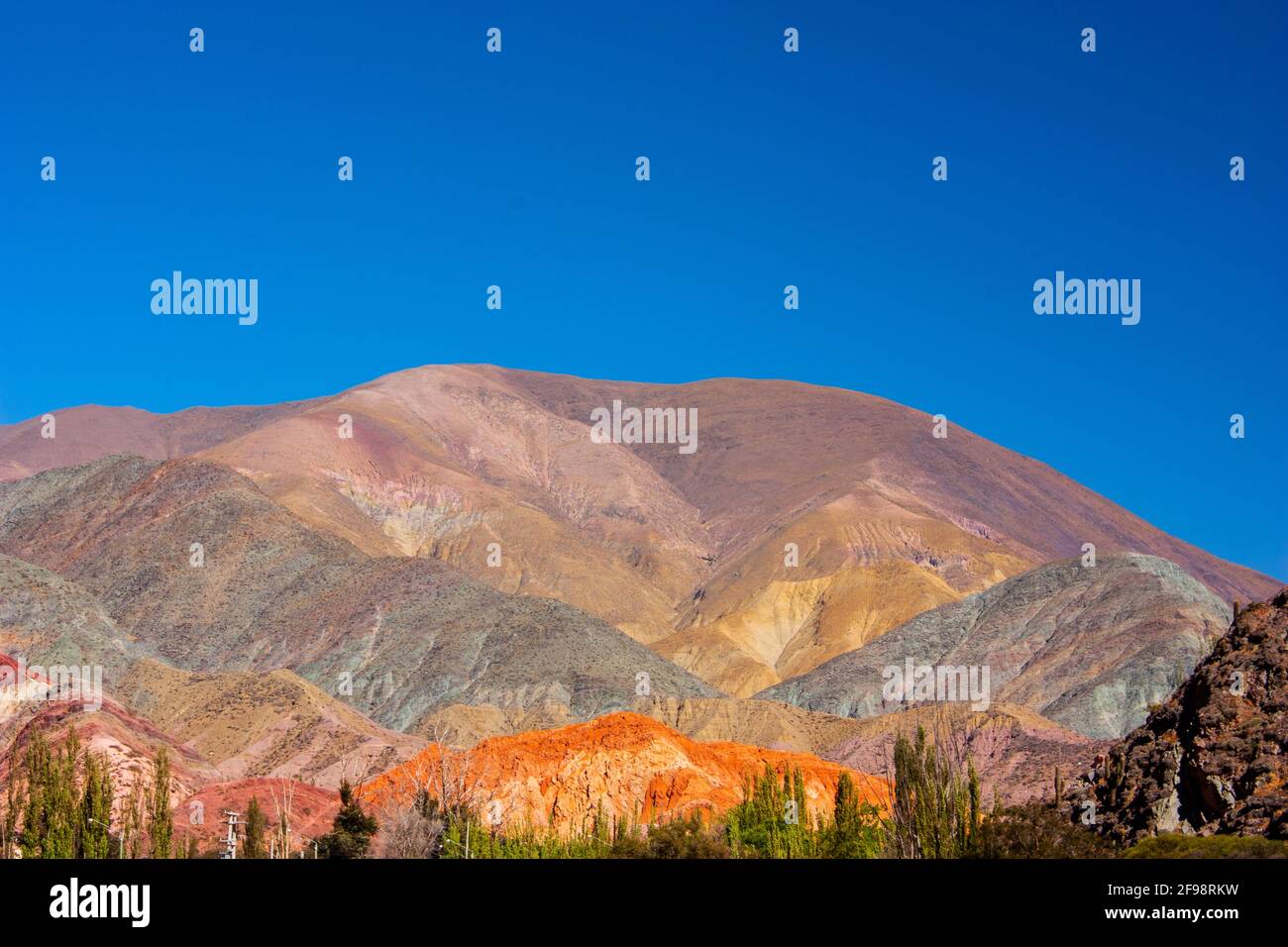 Der Hügel der sieben Farben buntes Tal von Quebrada de Humahuaca Stockfoto