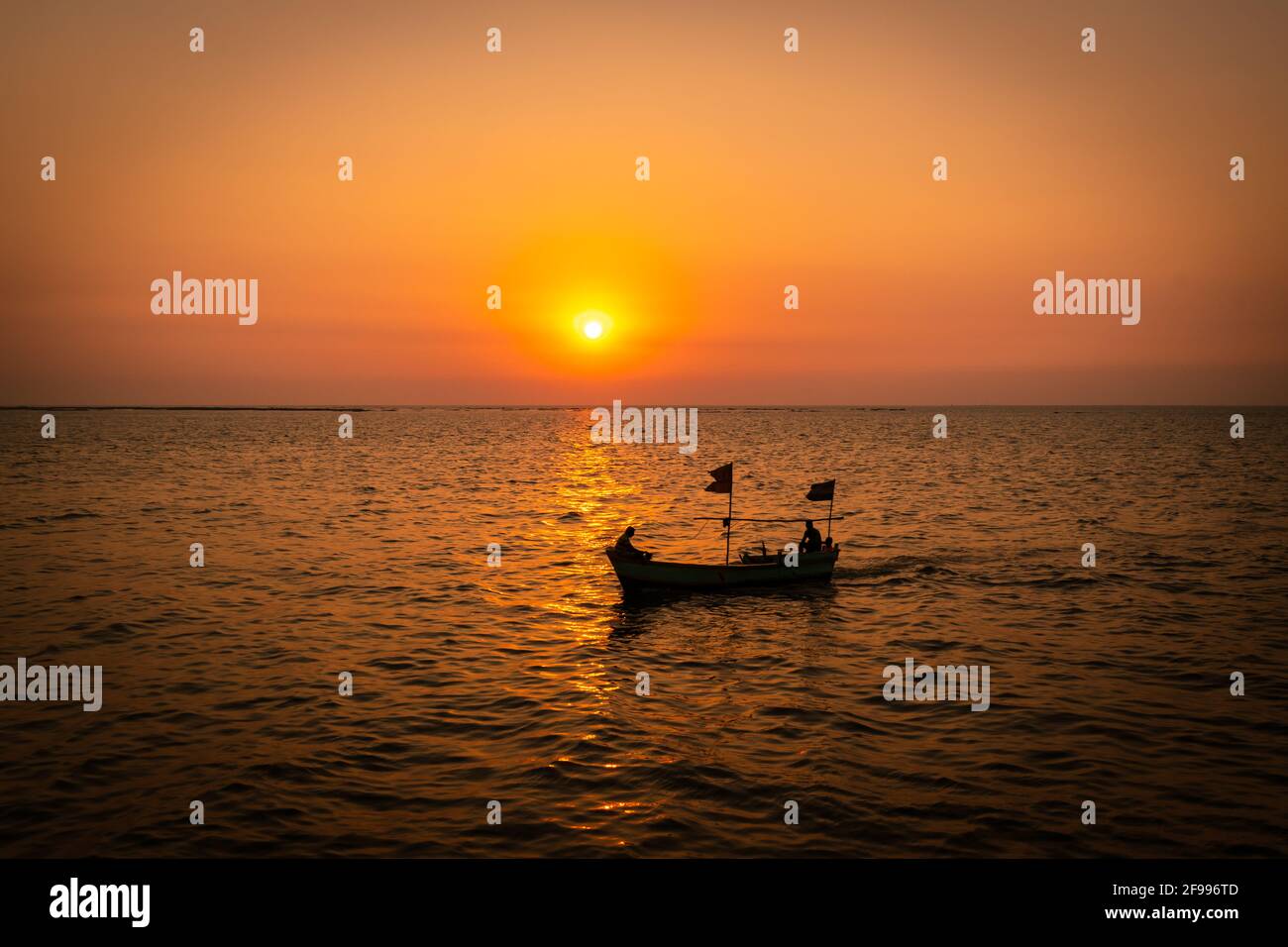 Blick auf die Silhouette bei Sonnenuntergang vom nariman Point, mumbai, Indien Stockfoto