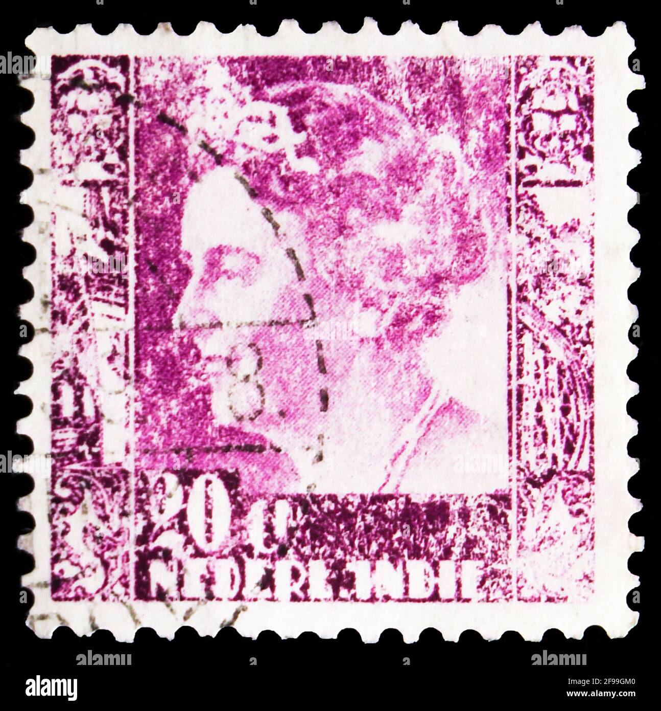 MOSKAU, RUSSLAND - 4. NOVEMBER 2019: Die in den Niederlanden gedruckte Briefmarke zeigt Königin Wilhelmina, Typ Kreisler Serie, um 1939 Stockfoto