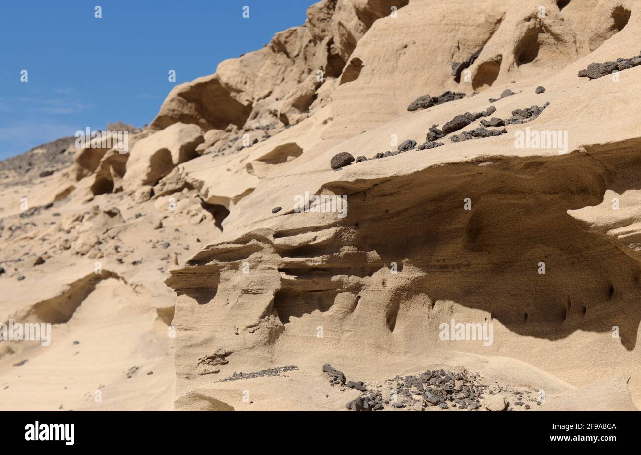 Gran Canaria, erstaunliche Sandsteinerosion Figuren in Schluchten auf Punta de las Arenas Kap auf dem westlichen Teil der Insel, auch Playa de Artena genannt Stockfoto