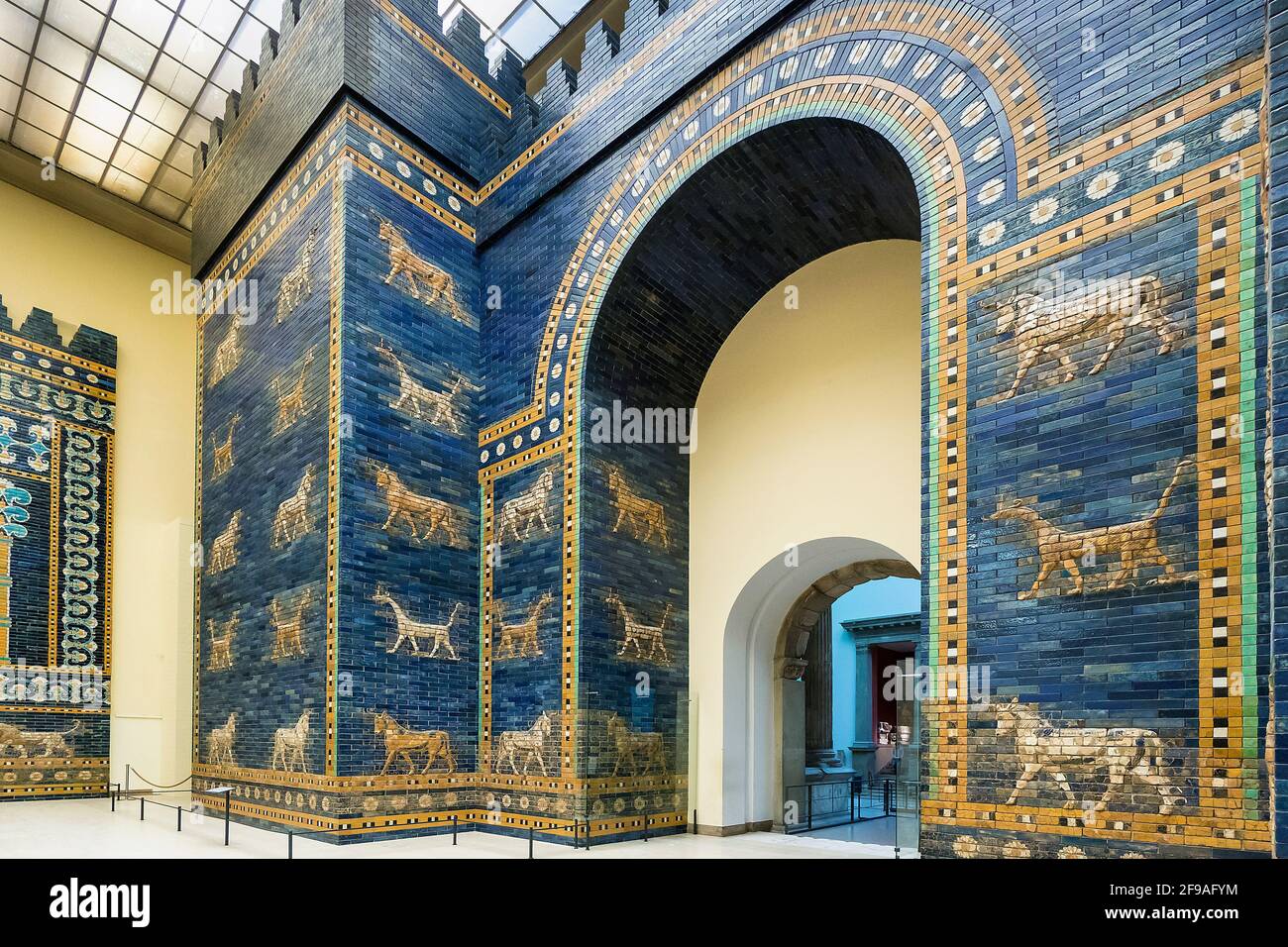 Berlin, Mitte, Museumsinsel, Pergamonmuseum, Ishtar Gate Stockfoto