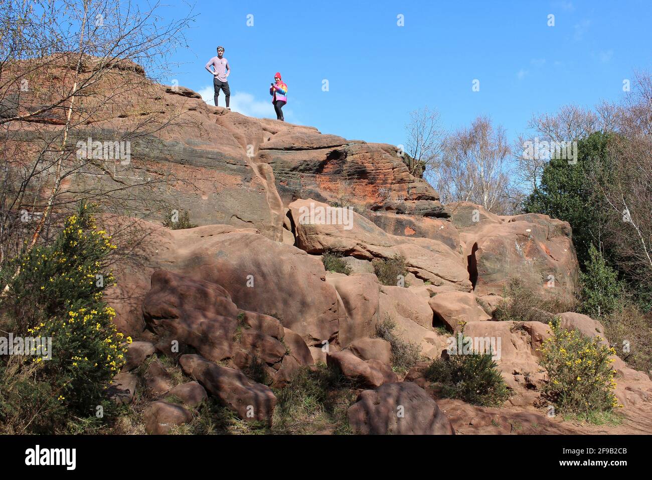 Thurstaston Common, Wirral, Großbritannien, ist der Standort von Thor's Stone, einem großen Sandsteinausbiss Stockfoto