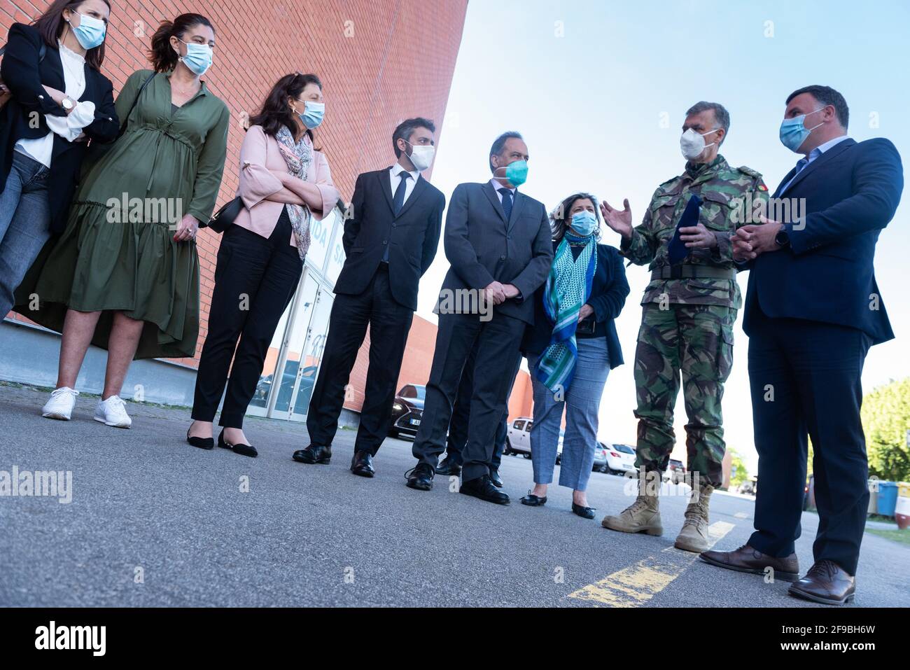 Gondomar, 04/17/2021 - der nationale Koordinator der Task Force für den Impfplan gegen Covid-19 in Portugal, Vizeadmiral Henrique de Gouveia e Melo, besucht das Gondomar-Impfzentrum (ACES Gondomar). (André Rolo / Global Images/Sipa USA) Stockfoto